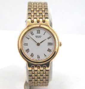 Seiko Stainless Steel, Date Watch: Seiko Stainless Steel, Date Quartz Watch.The total watch's weight is 43 grams.The measurements of the watch head is 19 x 25 mm in diameter and 5 mm in thick.The length of watch: 5.75".Chain is 12 mm w
