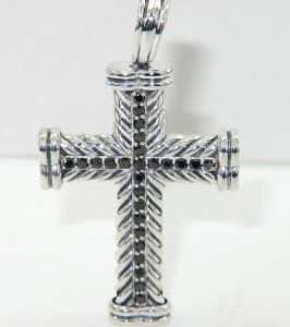 David Yurman Silver Black Diamond Cross Pendant: David Yurman Silver Black Diamond Cross Pendant.The total weight of Necklace is 13.4 grams.The total weight of black diamond : 0.8 cts. approximately.The size of the pendant is 51 x 29 mm, Thickness i