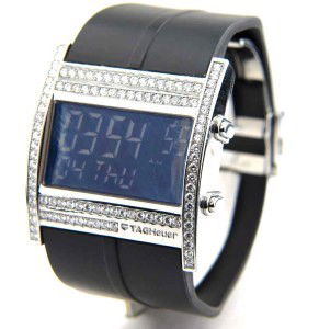 Tag Heuer Stainless Steel Diamond Rubber Strap Wa: Brand New Tag Heuer Stainless Steel Diamond Rubber Strap Watch With Box.The total watch's weight is 103.1 grams.The total weight of diamond: 3 cts. G color VVS clarity.The size of watch head: 27 x 19