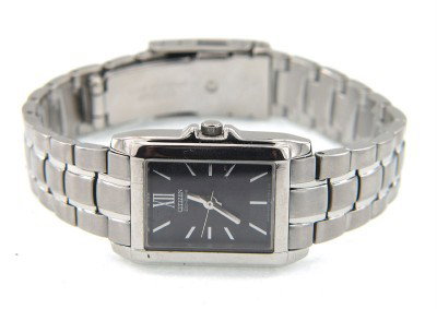 Citizen eco drive stainless steel watch: Citizen eco drive stainless steel watch The total watch's weight is 69.9 grams. The measurements of watch head is 27 x 22 mm and 6 mm thick. The length of watch: 7" Chain is 15 mm wide Japan Mov't wat