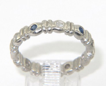 Platinum Diamond & Sapphire Ring: Platinum Diamond & Sapphire Ring.The total ring's weight is 5.7 grams.The total weight of diamond: 0.15 ct. approximately, H color, VS clarity.The total weight of sapphire: 0.15 cts.The ring is 2 mm w