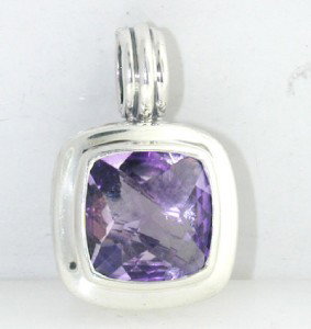 David Yurman Silver, Amethyst Pendant!!!: David Yurman Silver, Amethyst Pendant.The total Pendant's weight is 11.5 grams.The size of the Amethyst is 9 x 9 mm.The size of the Pendant is 29 x 19 mm, Thickness: 5 mm.