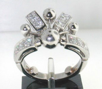 Bvlgari 18K White Gold, Diamond Ring.: Bvlgari 18K White Gold, Diamond ring.The total ring's weight is 7.2 grams.The total weight of diamond: 0.75 cts. G color VS clarity.The measurement of ring 2 mm in wide.The ring size is 4.5