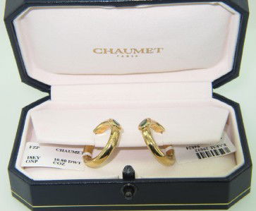 Chaumet Paris 18K Yellow Emerald Earrings: Chaumet Paris 18K Yellow Gold Emerald Earrings With Box The total Earrings' weight is 17.1 grams The Total weight of emerald: 0.5 cts The measurement of earring is 20 x 20 mm The earring is 2 mm in th