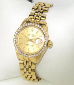 Rolex 18K Yellow Gold Diamond Watch: Rolex 18K Yellow Gold Diamond Oyster Perpetual DateJust, Sapphire Crystal Ladies Watch Extra Link The total watch's weight is 54.5 grams The total weight of diamond: 0.8 cts. H color VS clarity The si