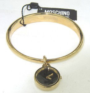Moschino Stainless Steel Watch: Brand New Moschino Stainless Steel Watch The total watch's weight is 63.3 grams. The size of watch head: 29 x 26 mm and 8 mm thick Size of Bangle: 88 x 59 mm and 5-12 mm wide. Japan Movement Water Res