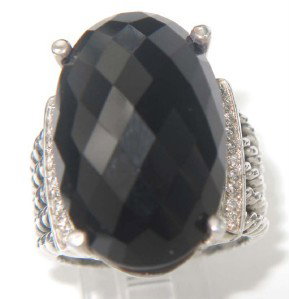 David Yurman Silver Diamond & Onyx Ring: David Yurman Silver Diamond & Onyx Ring The total ring's weight is 15.7 grams The total diamonds weight are approximately 0.28 cts, H - I color and VS - SI clarity The size of the onyx is 25 x 15 mm T