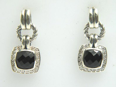 David Yurman Silver, Onyx & Diamond Earrings!: David Yurman Silver, Onyx & Diamond Earrings! The total earrings weight is 6.8 grams. The total weight of diamond: 0.36 cts. I color, SI clarity The size of the 0nyx is 6 mm. The size of earrings