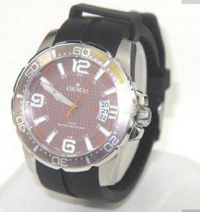 Croton Stainless Steel Rubber Strap Watch: Croton Stainless Steel Date Just Rubber Strap Watch.The total watch's weight is 89.7 grams.The measurements of the watch head is 42 mm in diameter and 11 mm in thick.Strap is 19 mm wide.The length of 