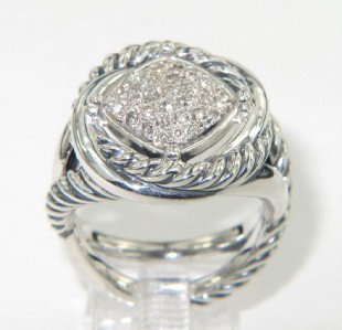 David Yurman Silver & Diamond Ring: David Yurman Silver & Diamond Ring The total ring's weight is 10.5 grams. The total weight of diamond is 0.82 cts. approximately, I color SI clarity. The measuremnet of Ring Face: 17 x 17 mm and 4 mm 