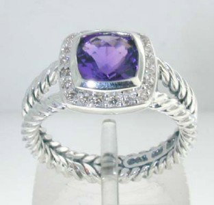 David Yurman Silver Amethyst & Diamond Ring.: David Yurman Silver Amethyst & Diamond Ring. The total ring's weight is 5.6 grams. The total weight of the diamond is 0.2 cts approximately, I color SI clarity. The size of the Amethyst is 7 x 7 mm. T