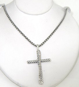 David Yurman Silver Diamond Necklace: David Yurman Silver Diamond Necklace. The total necklace's weight is 8.3 grams. The total weight of diamonds is 0.14 cts. approximately H - I and VS - SI clarity. The size of the Pendant is 33 x 17 mm