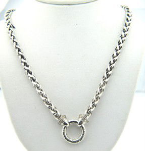 David Yurman Silver & Diamond Necklace: David Yurman Silver & Diamond Necklace The total weight of Necklace is 26.7 grams. The total weight of diamond: 0.28 cts. I color SI clarity Size of pendant: 13 x 17 mm. thickness : 2 mm. The length o