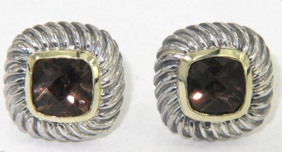 David Yurman Silver/18K Gold Smoky Topaz Earrings: David Yurman Silver/18K Gold Smoky Topaz Earrings.The total earrings weight is 8.5 grams.The size of the smoky topaz is 6 x 6 mm. The size of earrings are 13 x 13 mm and 4 mm in thickness.