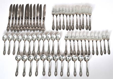 Towle King Richard Sterling Silver Flatware 72 Pieces: Towle King Richard Sterling Silver Flatware 12 five piece place settings 72 Pieces. Knife 8.75", Fork 7.25", Salad Dessert Fork 6.5", Soup spoons 6", teaspoons 6". Circa 1932. S/JJIHFDX