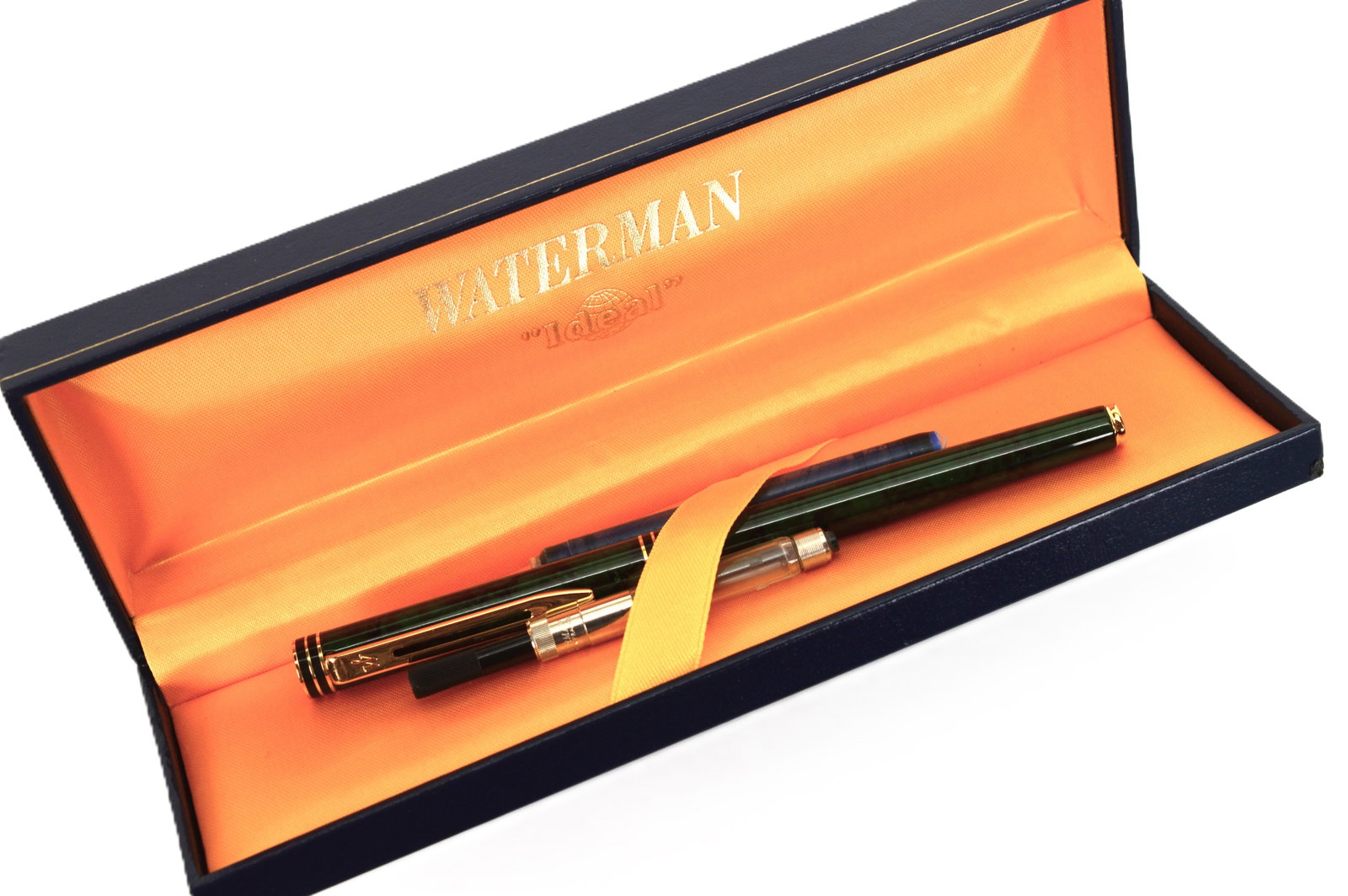 Waterman Paris Laureate Fountain Pen w 18K Gold Nib & Converter NIB: Waterman Paris Laureate Green Marbled Gold Plated Fountain Pen is New in Box. Complete with 18K gold nib, converter and ink cartridge. S/