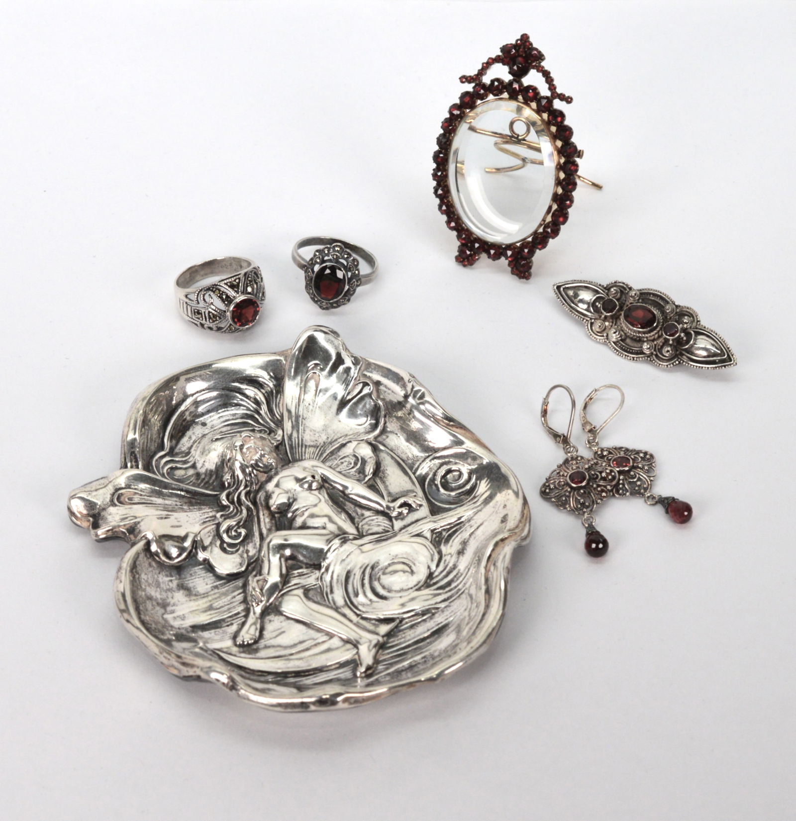 Vintage Sterling Silver Tray w Garnet Rings Earrings Pin and Mini Frame (1 of 5)