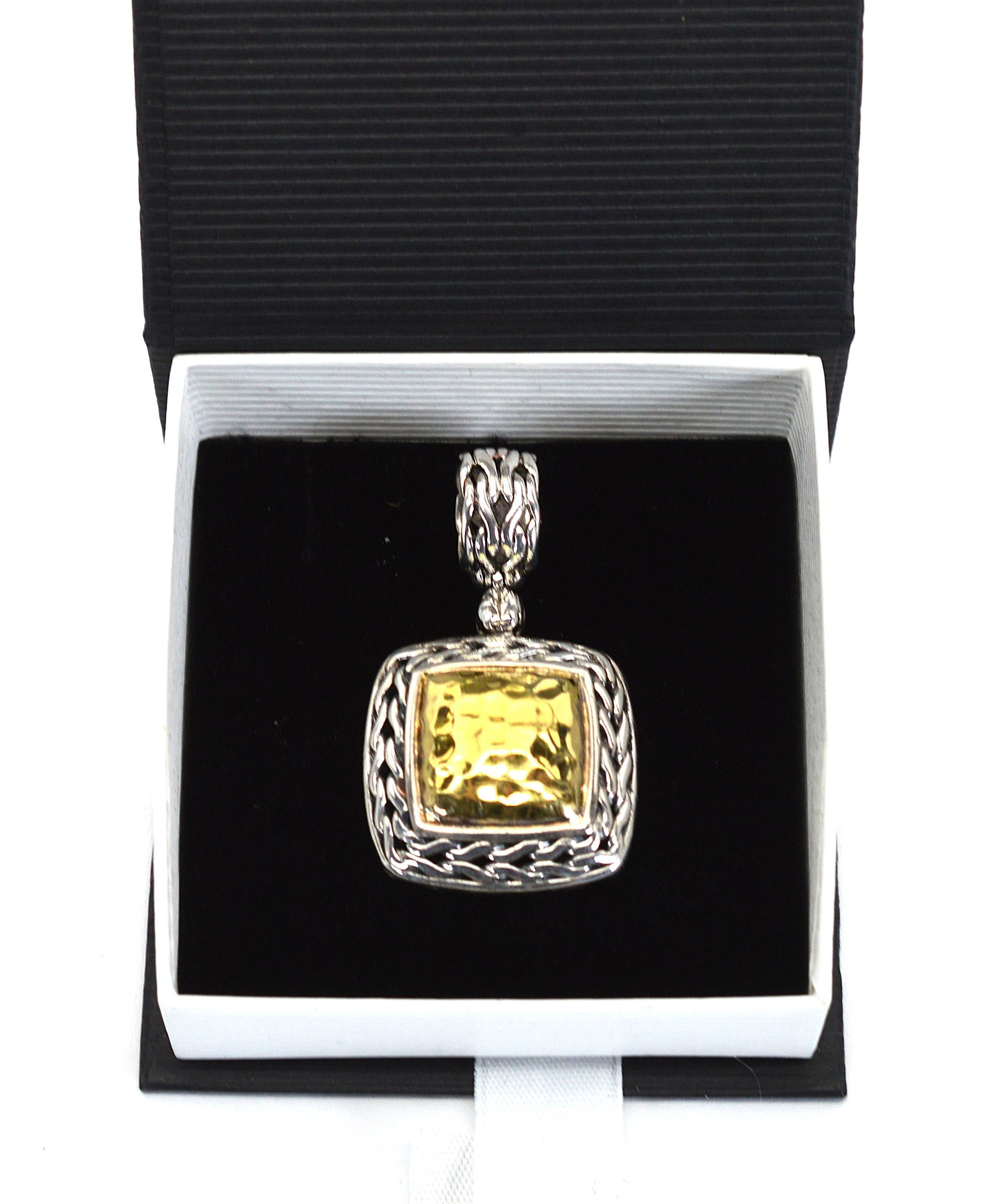John Hardy 22K Yellow Gold & Sterling Silver Pendant Palu Collection: John Hardy 22K Yellow Gold & Sterling Silver Pendant from the Palu Collection. This is a gorgeous pendant with a 22k yellow gold hammered center surrounded by a hand woven sterling silver frame and ba