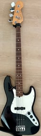 Fender Jazz Bass - Made in U.S.A. Serial Number: N7205295