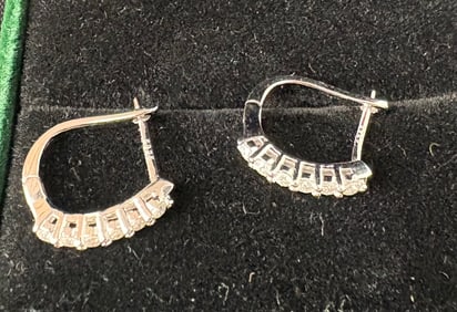 Moissanite Earrings With Certification Round Brilliant D VVS1