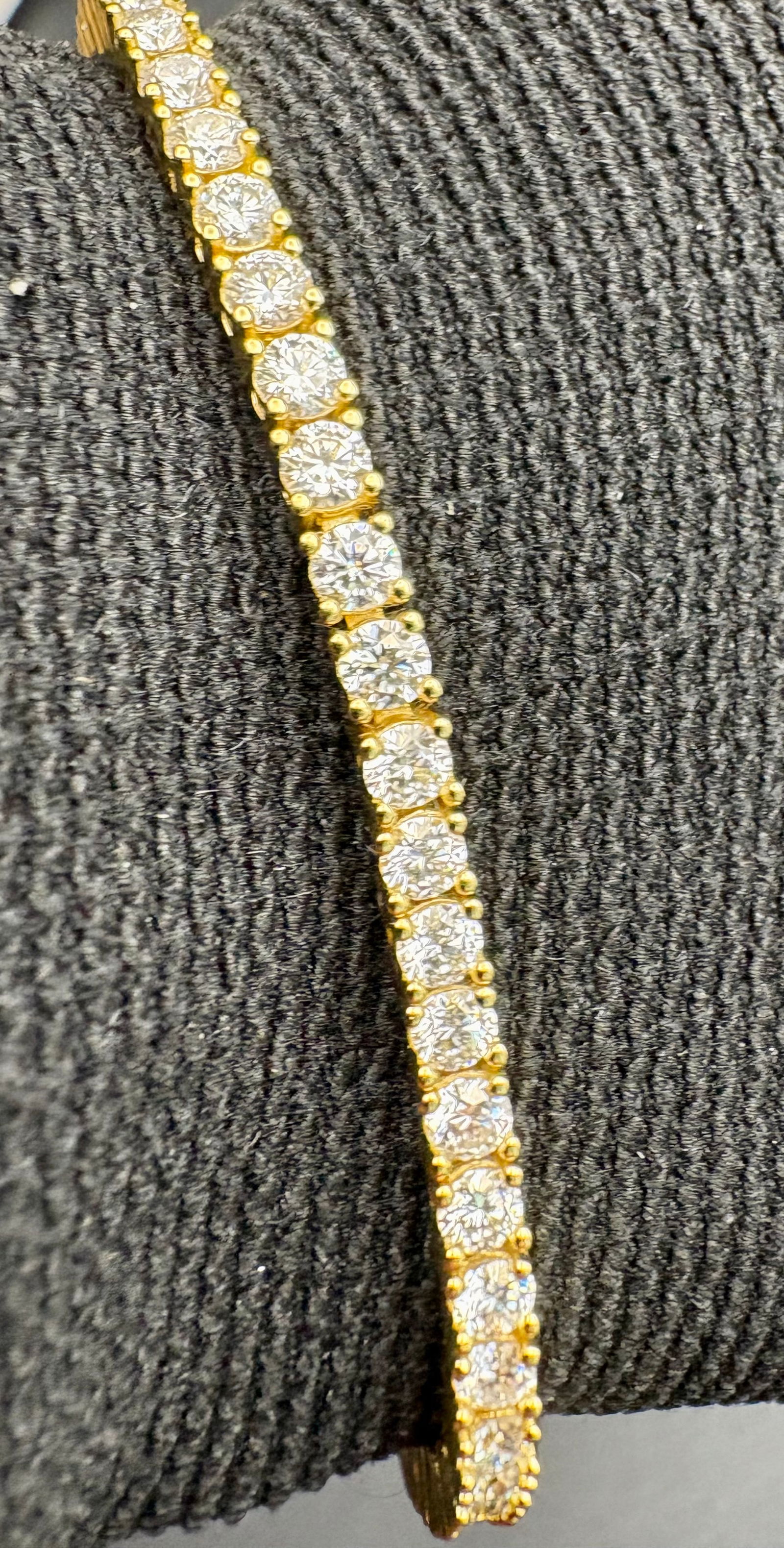 Gold Tennis Bracelet with Colorless VVS Stones (1 of 4)