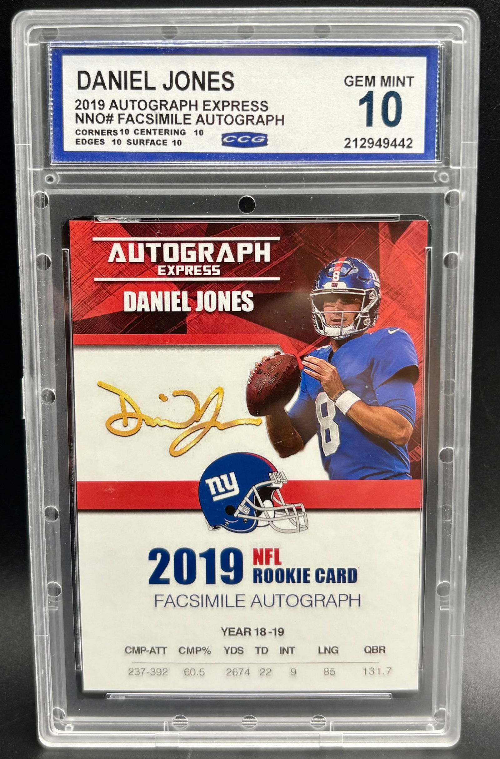 Daniel Jones 2019 Autograph Express Rookie Card Facsimile Autograph GEM MINT 10 (1 of 2)
