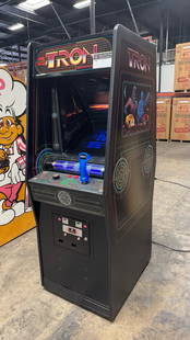 TRON CLASSIC UPRIGHT ARCADE GAME BALLY MIDWAY L@@K!!: CONDITION AS SHOWN IN PICTURES. Notes: VERY NICE WORKING CONDITION.
