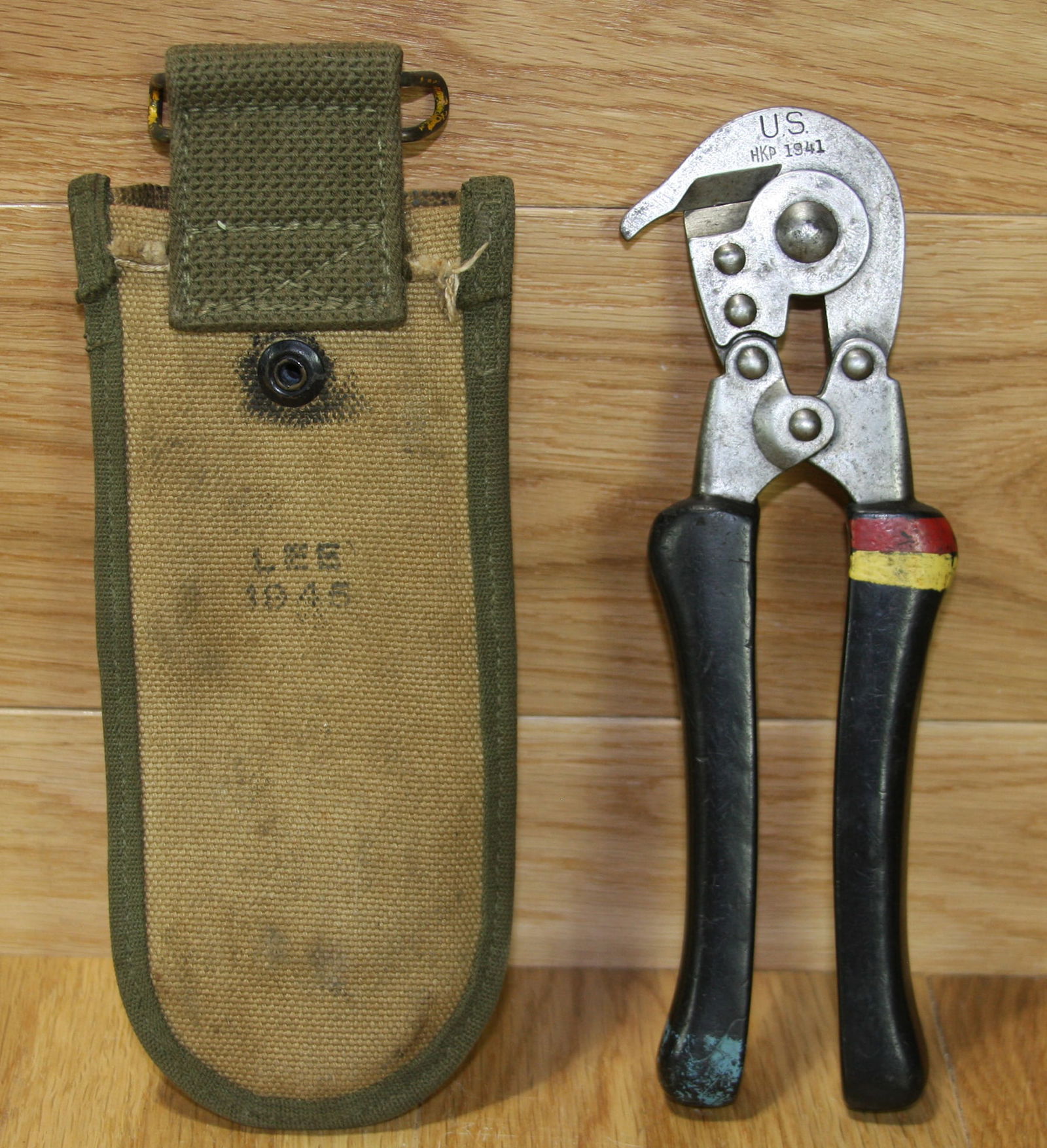WWII 1945 US Lee Barbed Wire Pliers HKP (1 of 2)