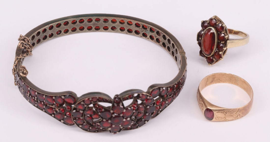 3 x garnet jewelry (1 of 5)