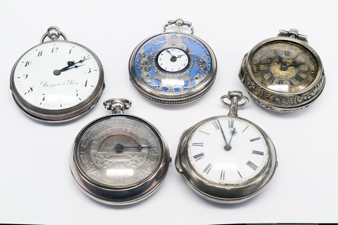 Lot of 5 spindle clocks, clocks starts up, not tested (1 of 20)