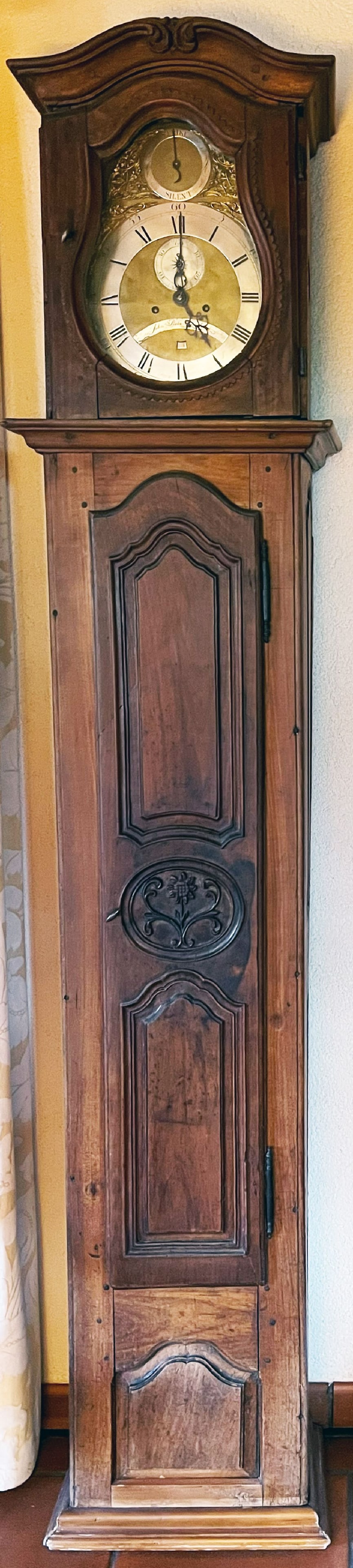 England, 18th/19th century, grandfather clock (1 of 2)