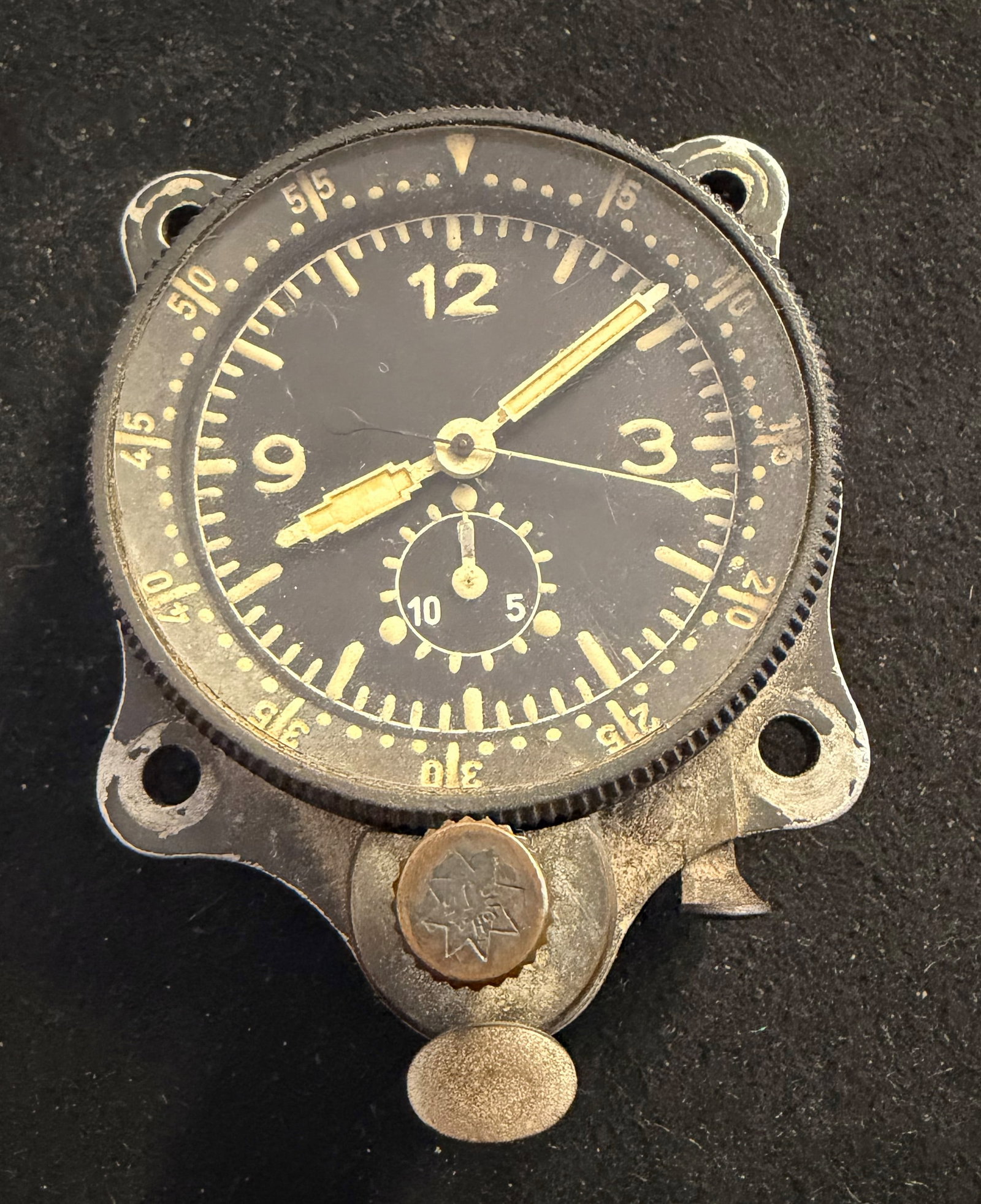 Aircraft instrument, German Air Force (Luftwaffe), World War II, J30 BZ, 173 g, Ø 5.5 cm (1 of 4)