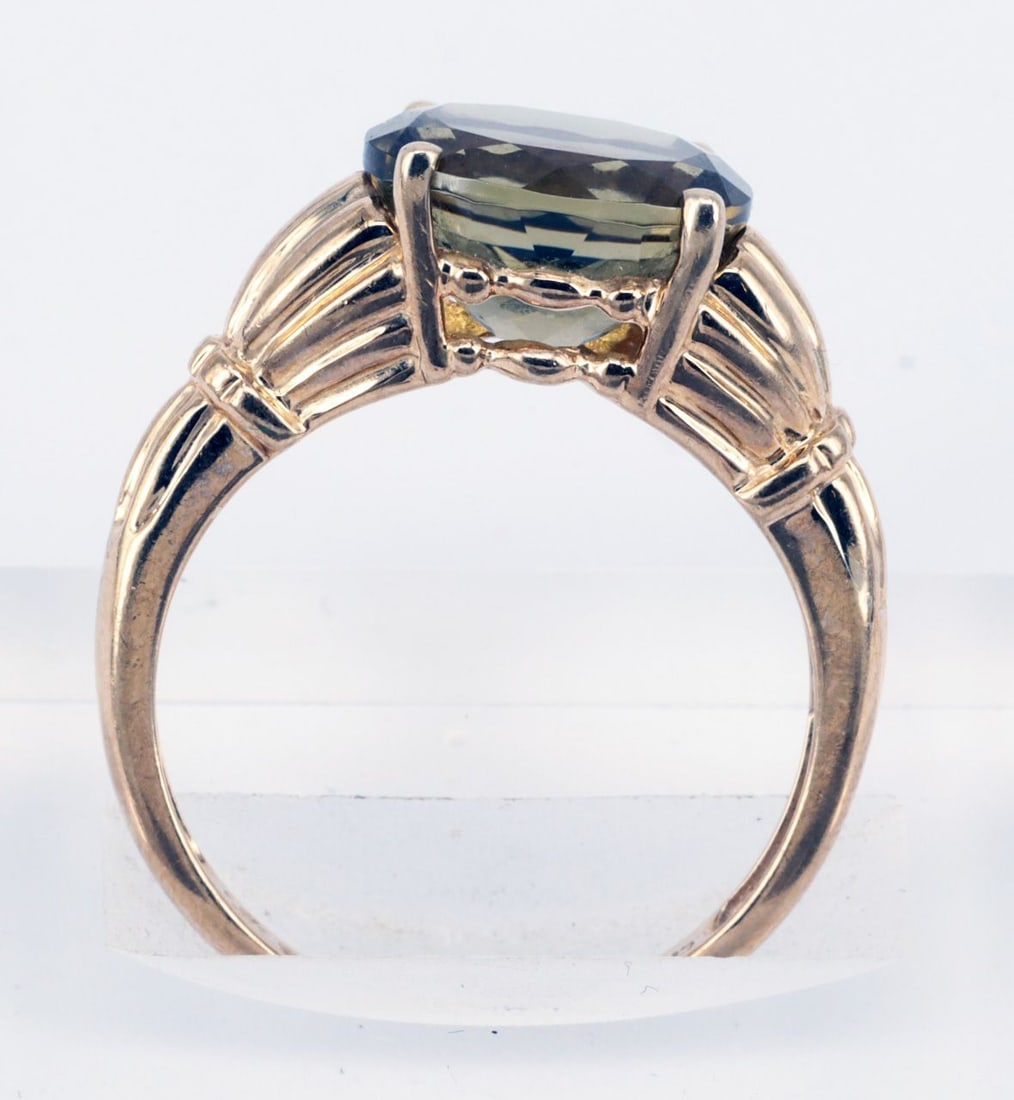 Jewellery items, gold, showing signs of wear: - 5