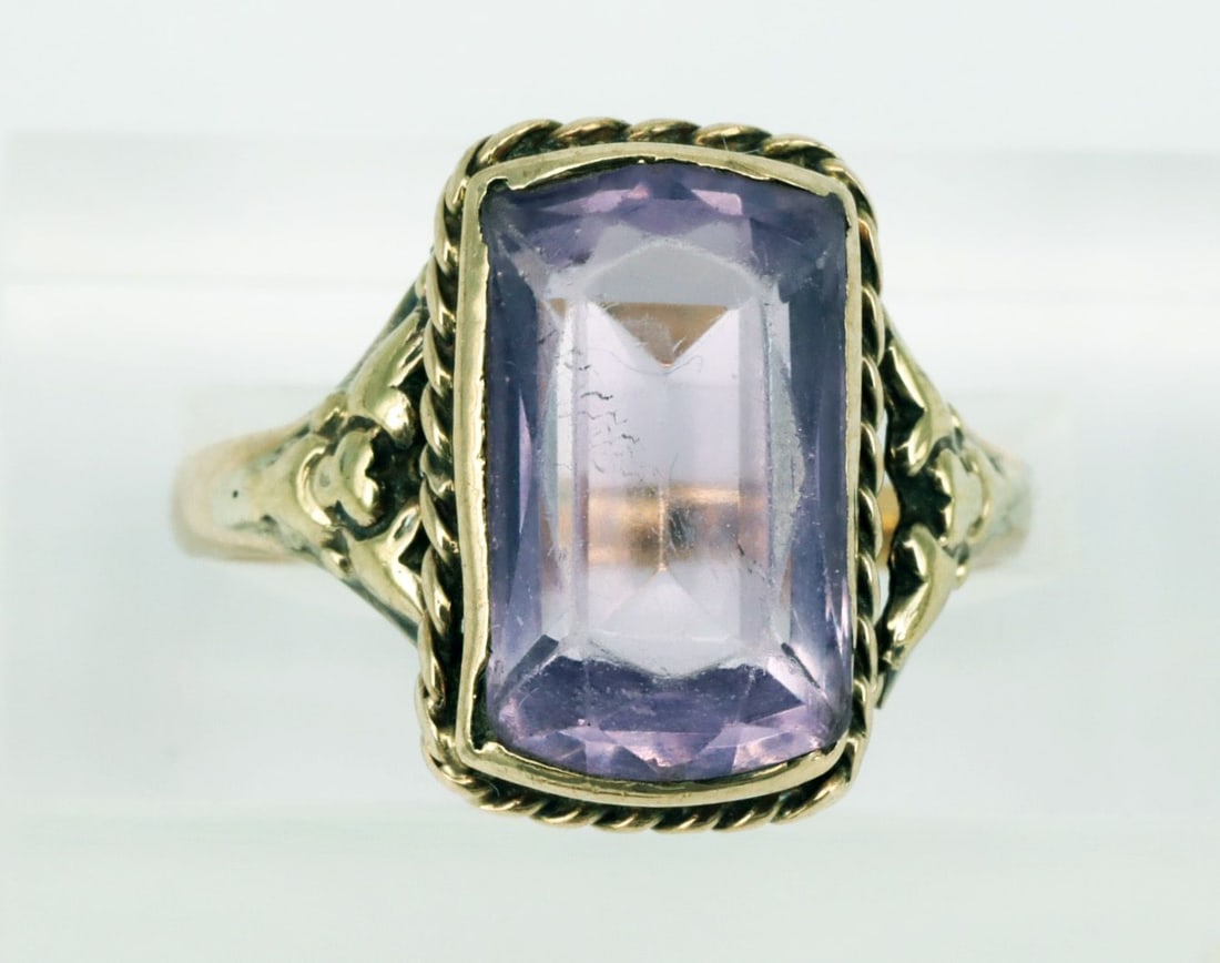Jewellery items, gold, showing signs of wear: - 8