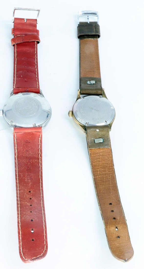 2 wristwatches, both running (movements not tested) - 2