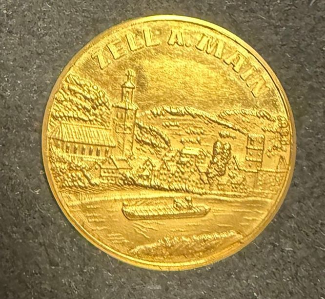 3 gold coins - 8
