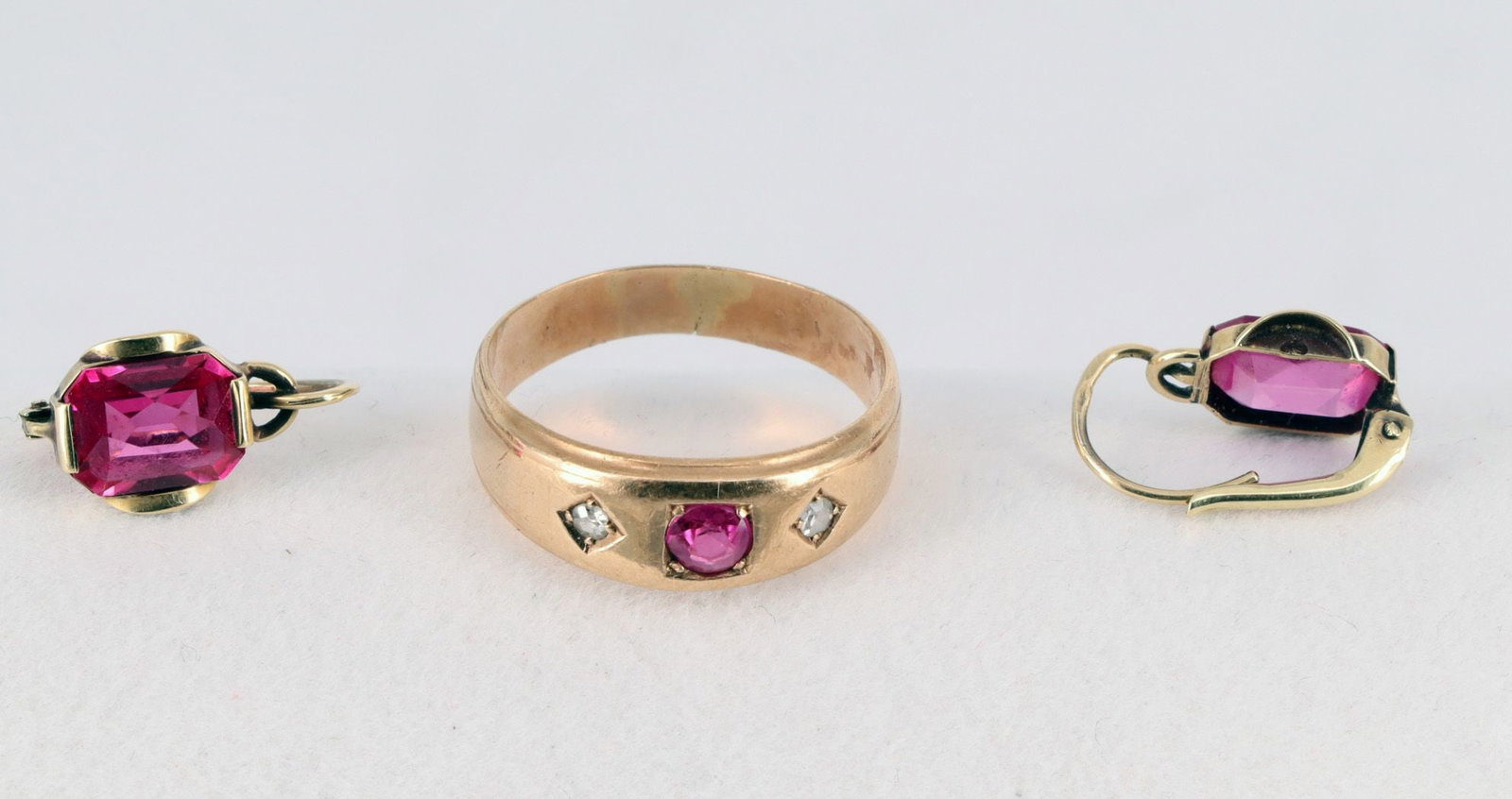 Earrings and ring (tested) 14k rose gold, 5.77 g - 4