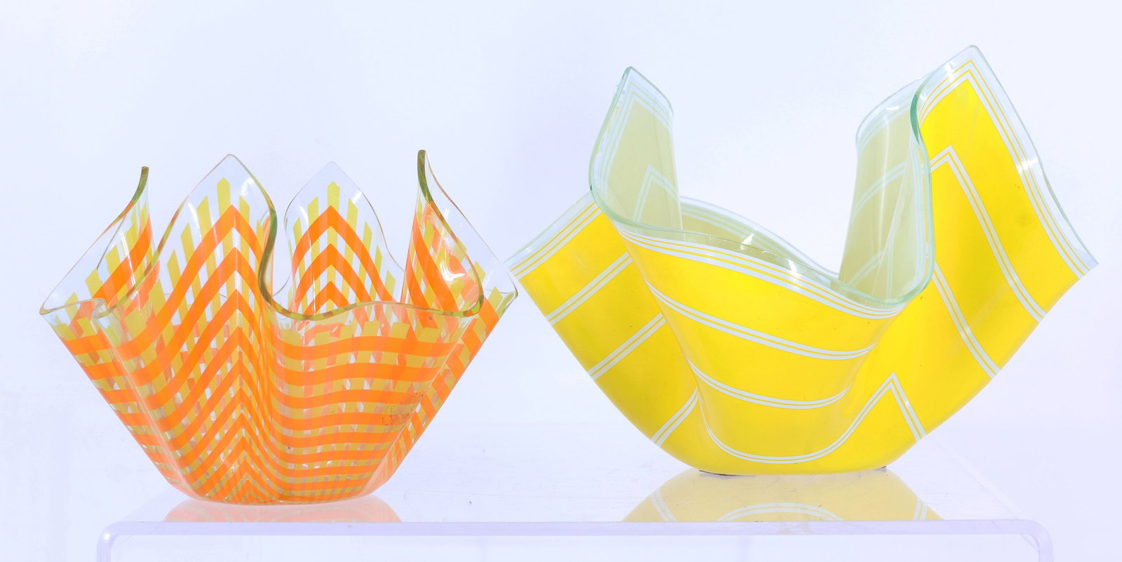 Set of glass handkerchief bowls / vases - 3