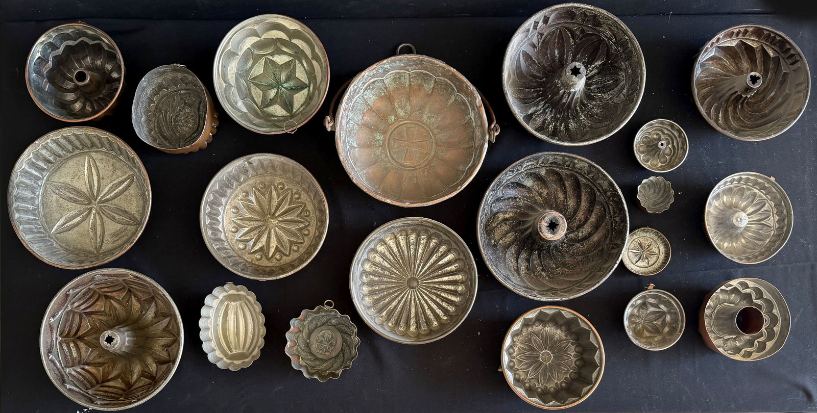 20 baking pans, 19th century, copper - 4