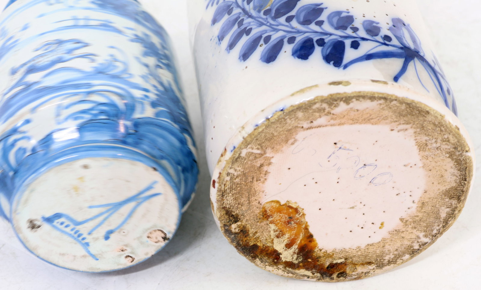 Two Italian earthenware vessels. - 2
