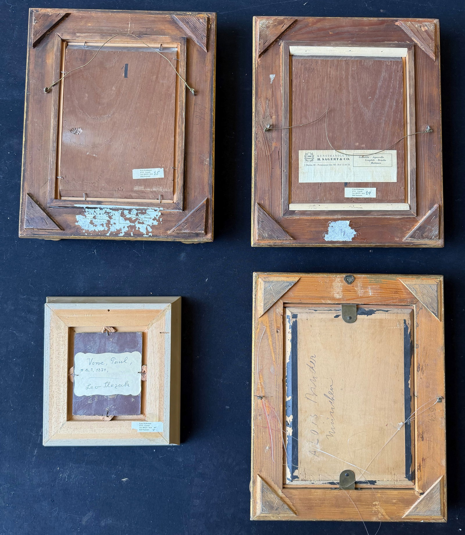 Set of four portrait heads: VOWE and BINDER - 7