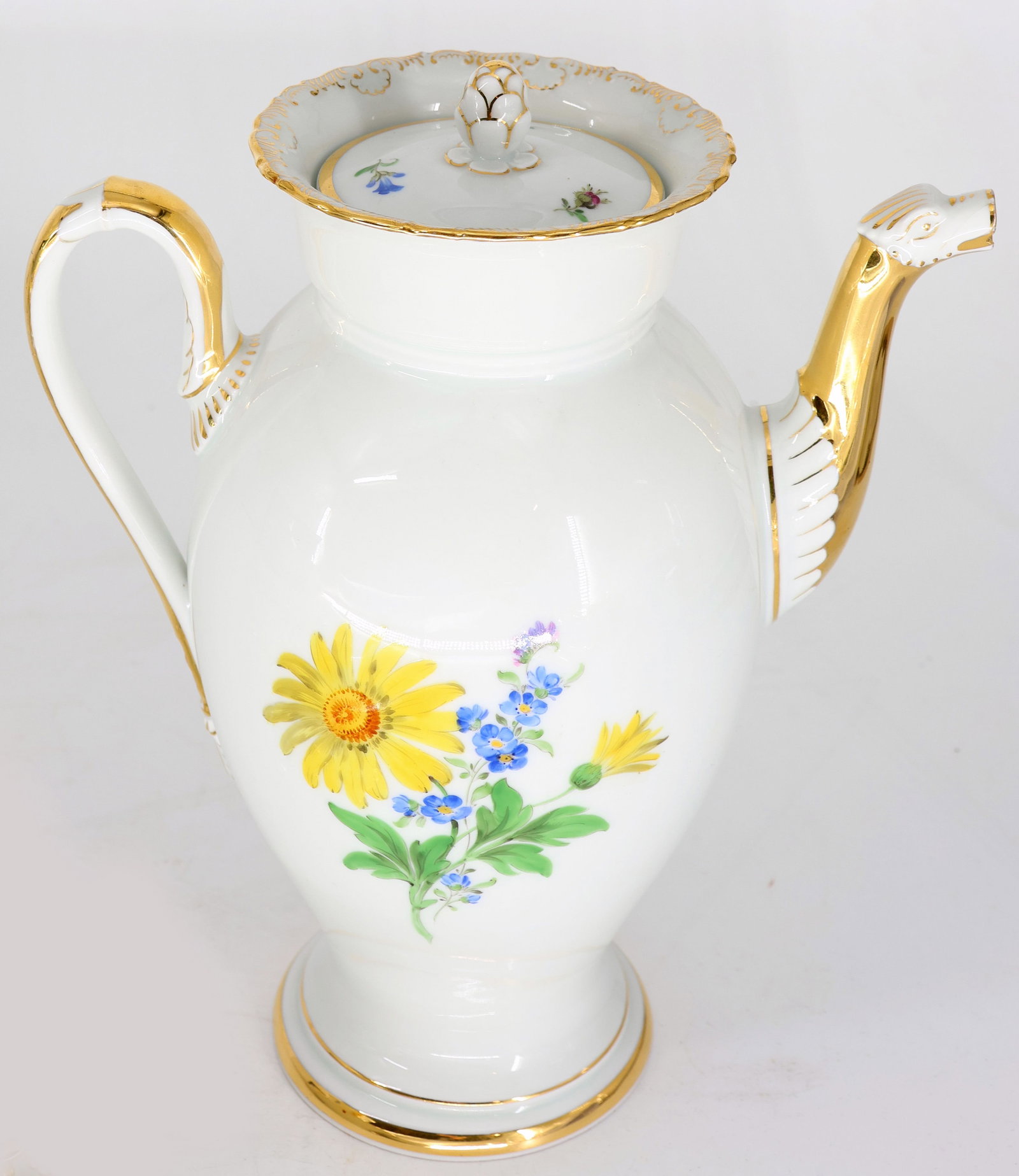 Meissen, “Bunte Blume Zwei” with a gold rim - 2