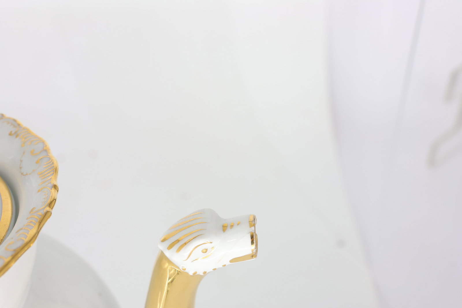 Meissen, “Bunte Blume Zwei” with a gold rim - 4
