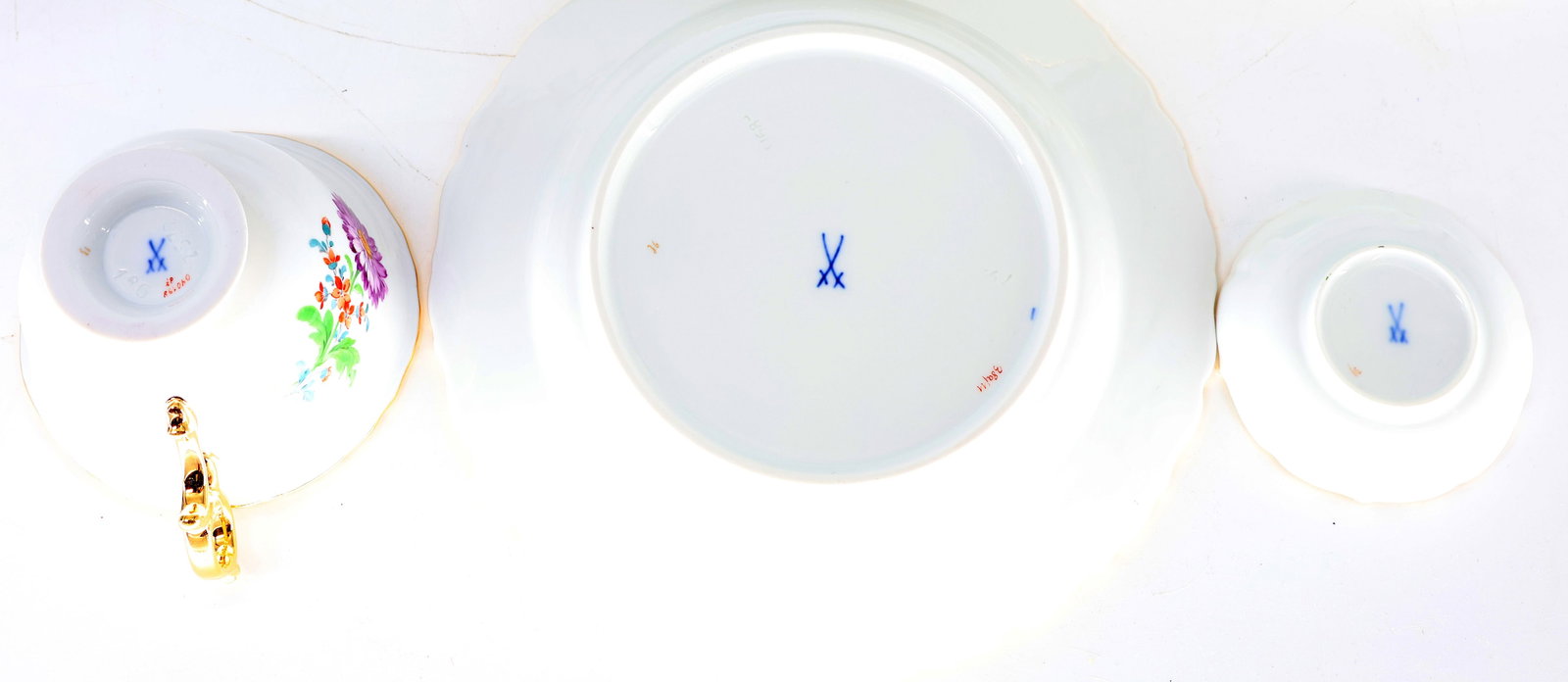 Meissen, “Bunte Blume Zwei” with a gold rim - 5
