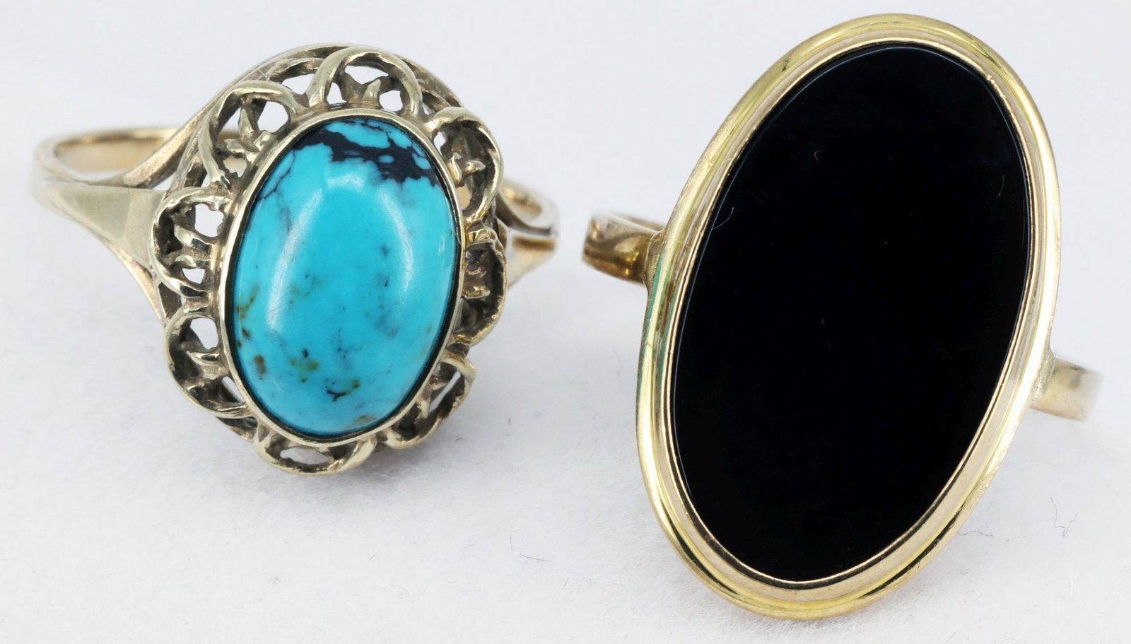 2 rings, 14k yellow gold, 5.5 g, signs of wear. - 2