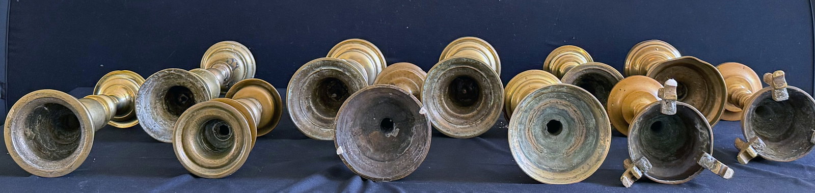 11 candlesticks, brass, etc., from a collection - 2