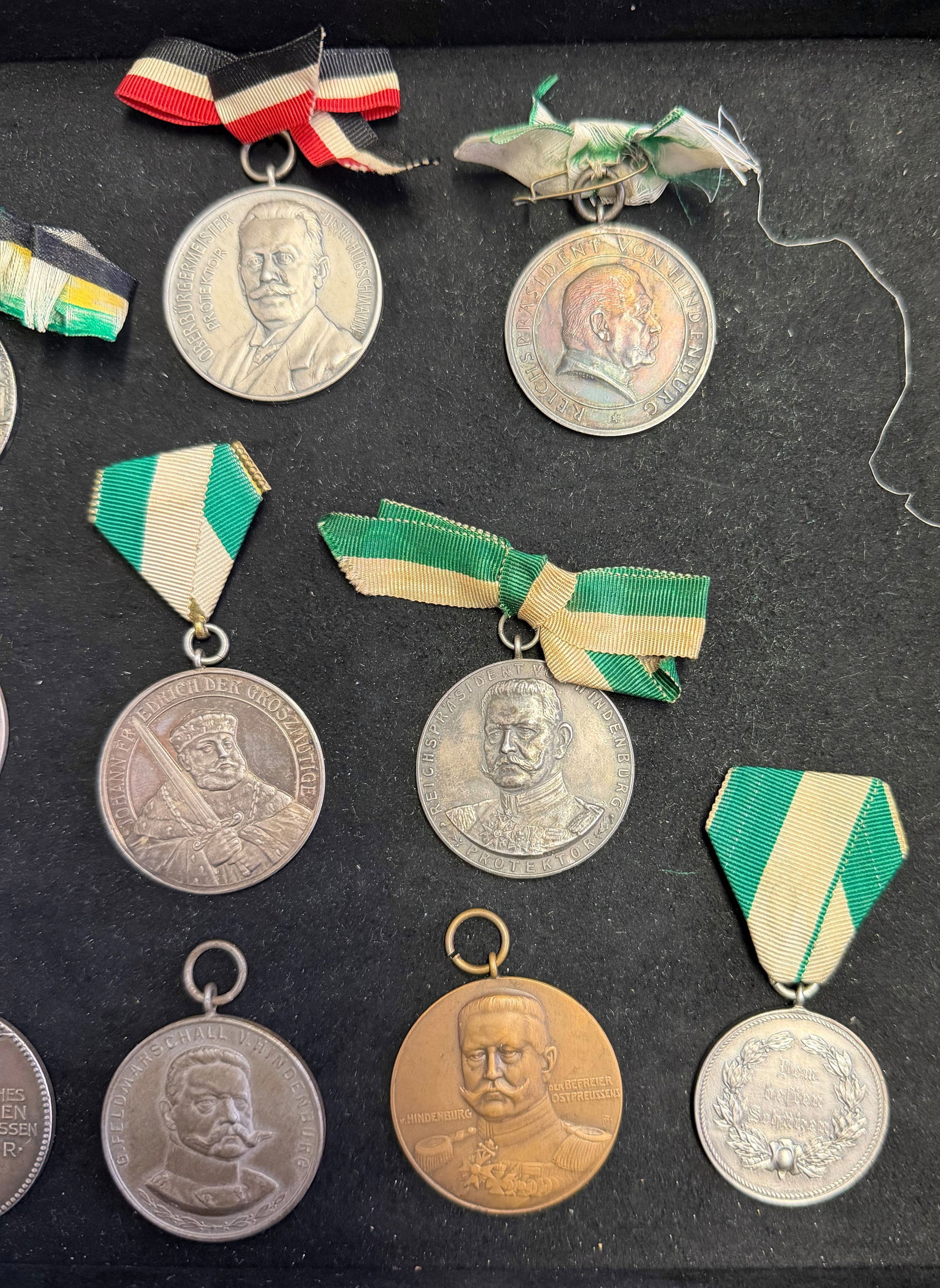 Collection of medals - 13