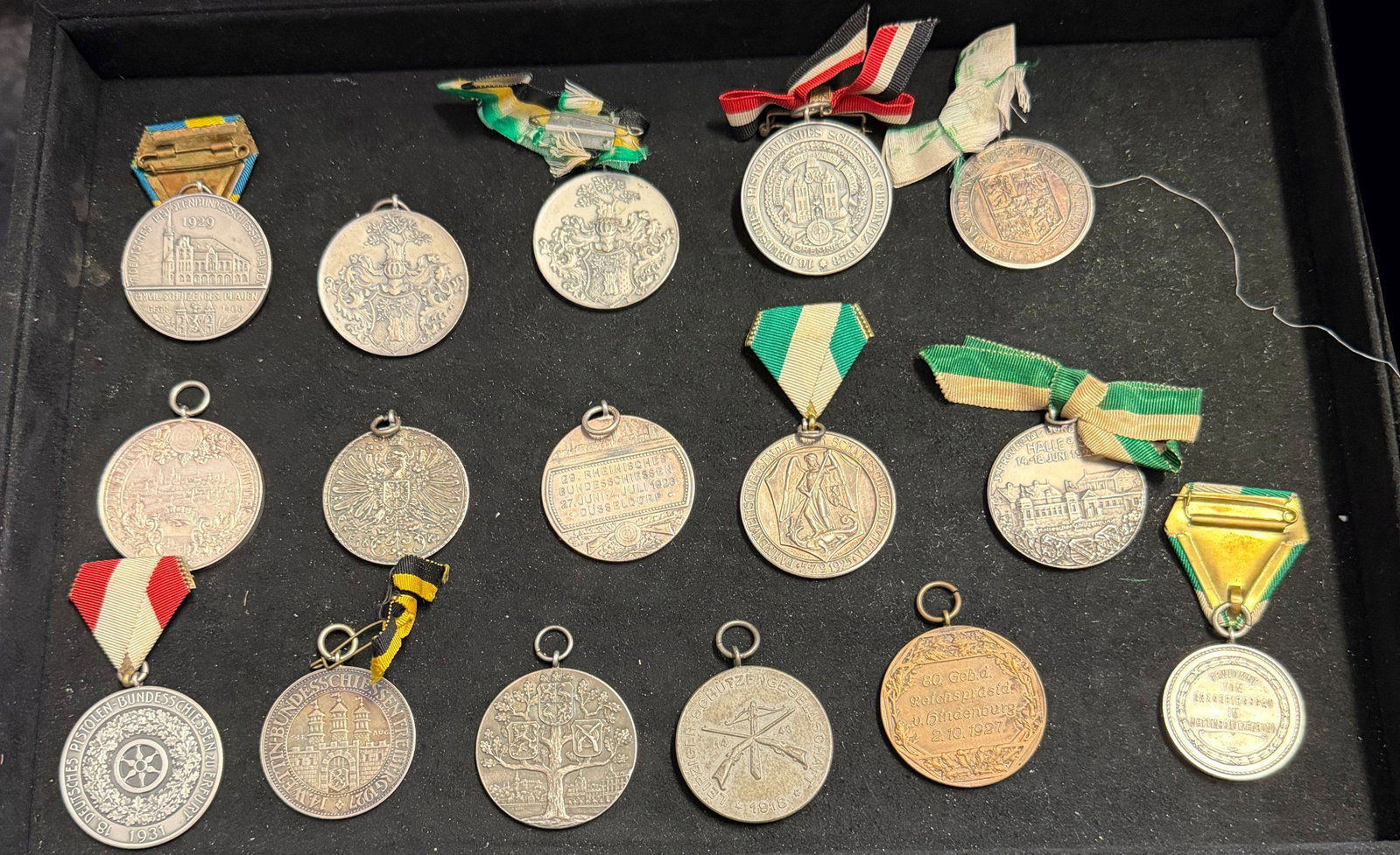 Collection of medals - 14