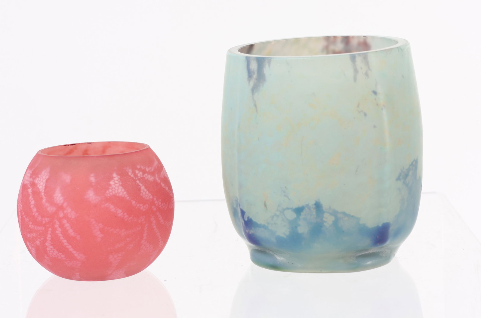 Assortment of glass vases - 13