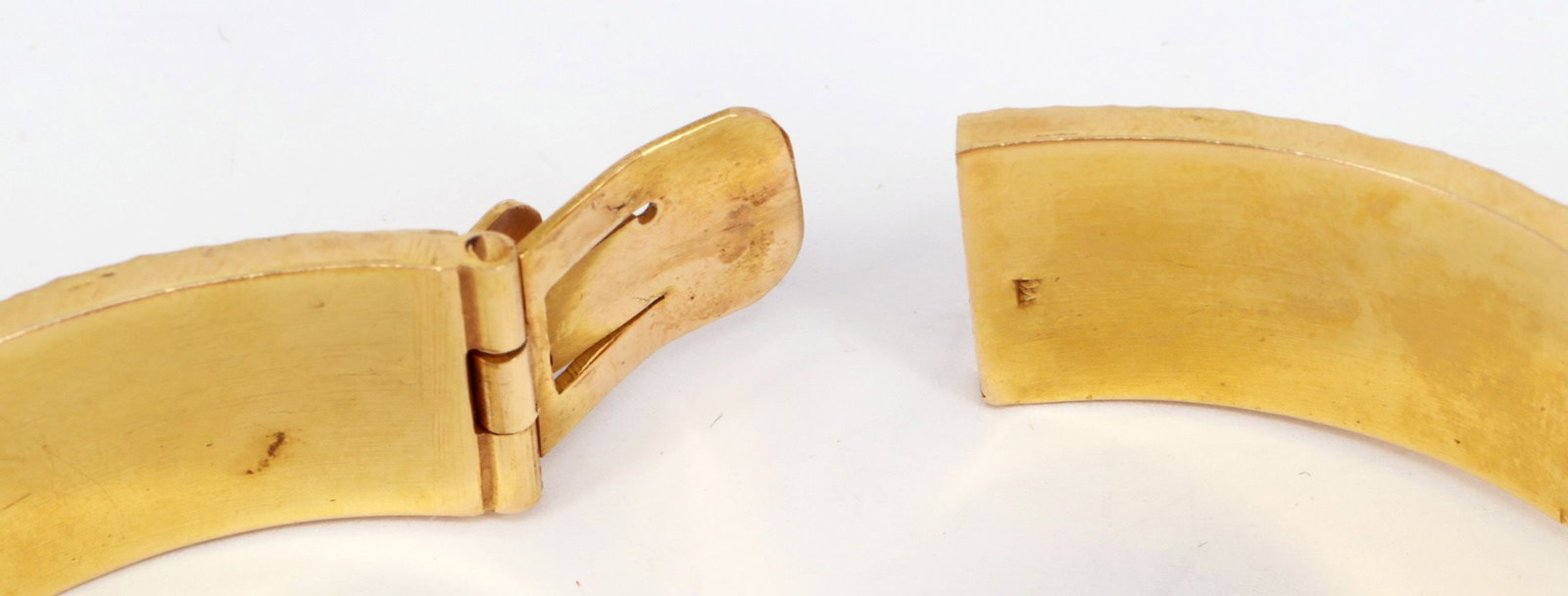 Bangle and pendant with a scarab - 3